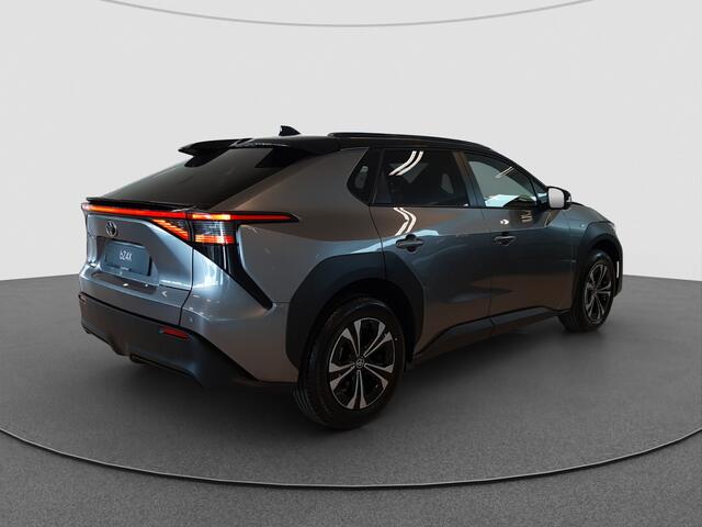 Toyota bZ4X Dynamic 71 kWh Bi-Tone | Panoramisch dak |