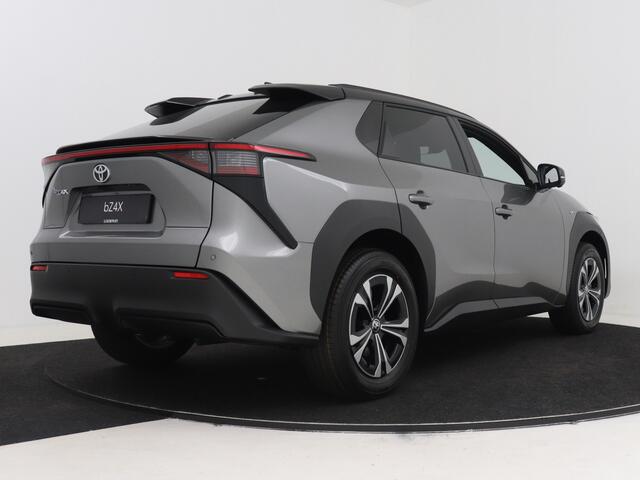 Toyota bZ4X Dynamic 71 kWh Bi-Tone + Panoramisch dak ACTIEPRIJS NU OF NOOIT