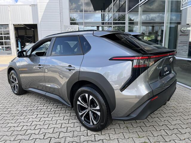 Toyota bZ4X Dynamic 71 kWh NIEUW UIT VOORRAAD ¤6.000,= korting!