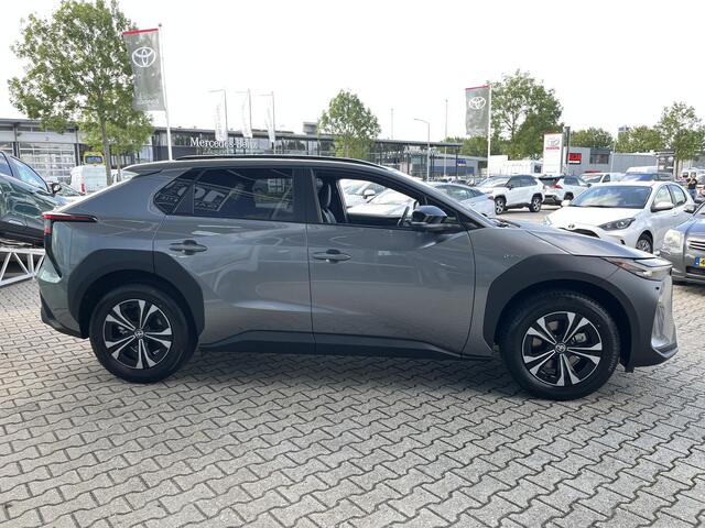Toyota bZ4X Dynamic 71 kWh NIEUW UIT VOORRAAD ¤6.000,= korting!