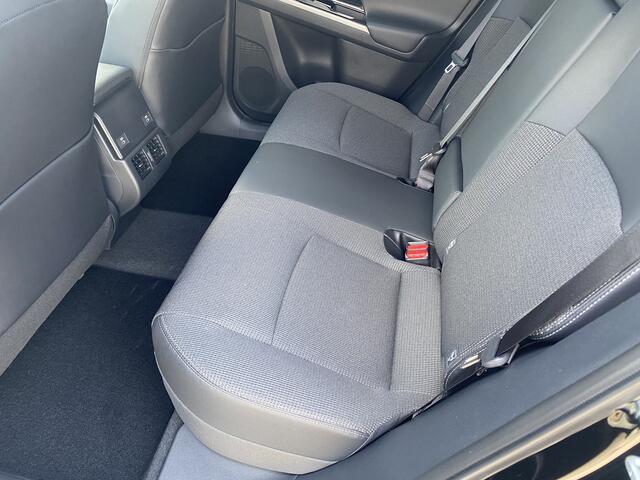 Toyota bZ4X Dynamic 71 kWh DIRECT LEVERBAAR