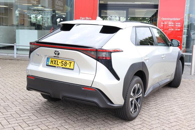 Toyota bZ4X Dynamic 71 kWh ¤ 8.135 Demovoordeel!