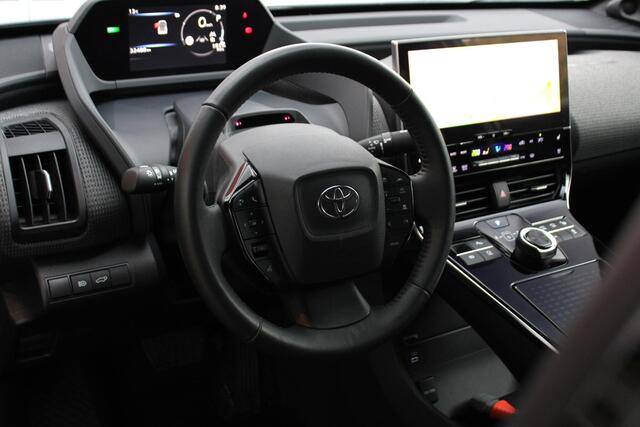 Toyota bZ4X Premium 71 kWh Navigatie, Achteruitrijcamera, Cruise Control Adaptief, Stoelverwarming, Stuurwiel Verwarmd