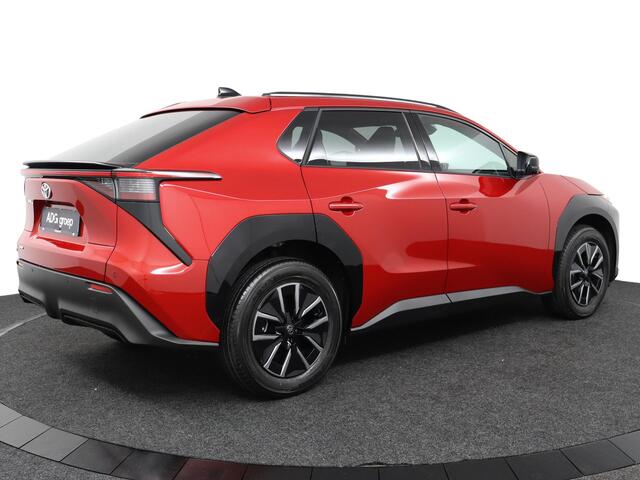 Toyota bZ4X Dynamic 73 kWh | Navigatiesysteem | 360 Camera | elek verstelbaar stoel |