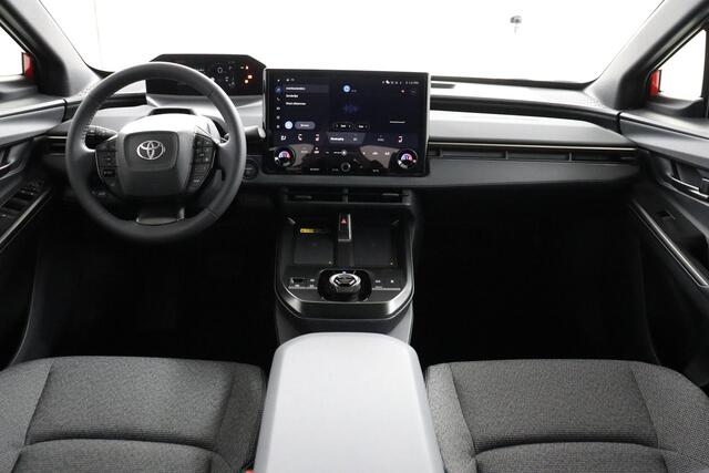 Toyota bZ4X Dynamic 73 kWh | Navigatiesysteem | 360 Camera | elek verstelbaar stoel |