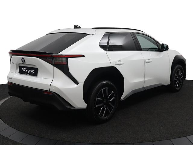 Toyota bZ4X Dynamic 73 kWh | Nieuwe Auto | 360 Camera | Parkeersensoren | Stoelverwarming |