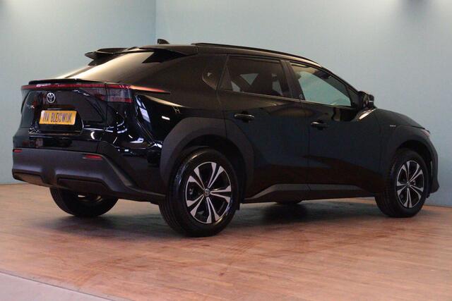 Toyota bZ4X Team D 71 kWh | NAVI | 360-CAMERA + PDC | STUUR / STOELVERW | ADAP CRUISE | LANE-ASSIST / WARNING |