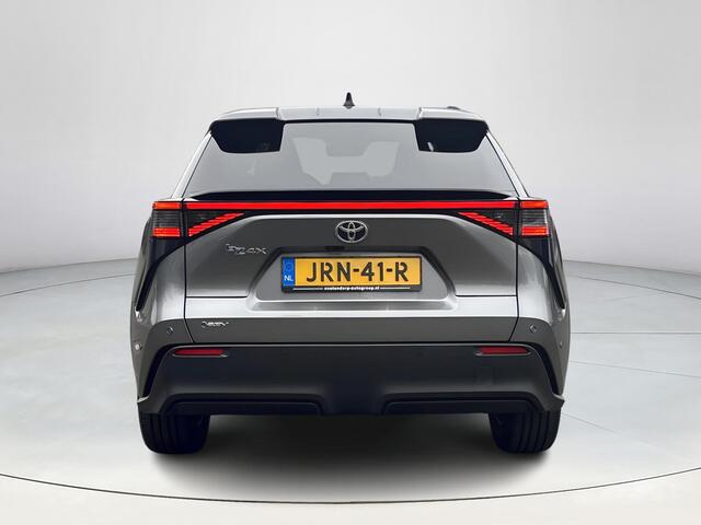Toyota bZ4X Executive 73 kWh | Navigatie | Apple CarPlay/Android auto | Achteruitrijcamera | Elektrische achterklep