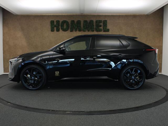 Toyota bZ4X 71 kWh - SUBARU UITVOERING!! - SOH 99,8% - ORIGINEEL NEDERLANDSE AUTO - LEDEREN BEKLEDING - PARKEERSENSOREN VOOR/ ACHTER - 20 INCH LICHT METALEN VELGEN MET GOOD YEAR BANDEN - 360 GRADEN CAMERA - ELEKTRISCHE STOELVERSTELLING BESTUURDER - ELEKTRISCHE ACHTE
