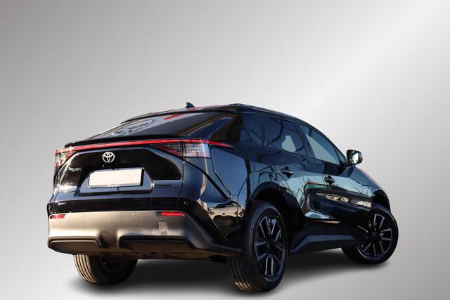 Toyota bZ4X Dynamic 73,1 kWh, 360 camera, Stoel verwarming, Stuur verwarming, BSM, Elek bediende achterklep.