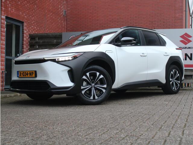Toyota bZ4X Business Plus 71 kWh Inclusief Batterijcertificaat, Achteruitrijcamera, Parkeersensoren Voor en Achter, Stoelverwarming