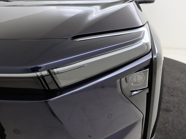 Toyota bZ4X Executive 73 kWh | Nieuw model | 19" wielen | JBL | Elektrische stoel met geheugen | 360 camera + Camera binnenspiegel | Draadloos opladen |