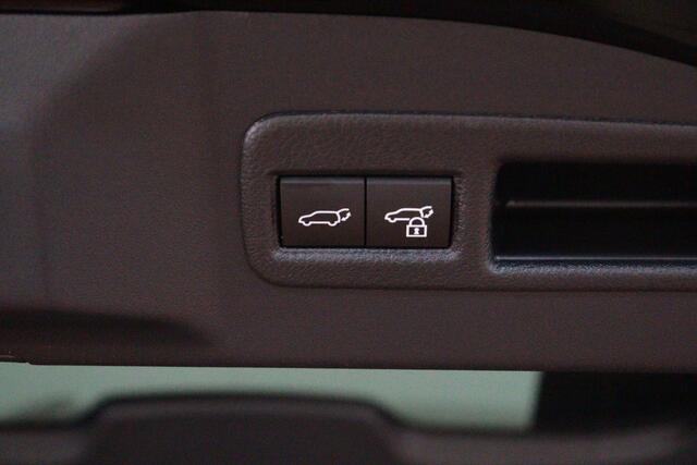 Toyota bZ4X Dynamic 71 kWh | NAVI | 360-CAMERA + PDC | VRUIT / STUUR / STOELVERW | ADAP CRUISE | LANE-ASSIST / WARNING |