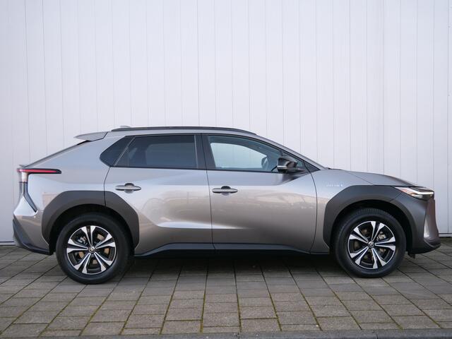 Toyota bZ4X Launch Edition 71 kWh 204 Pk Automaat Navigatie / DAB / Apple Carplay / DAB / Stoelverwarming / SOH 98,1%