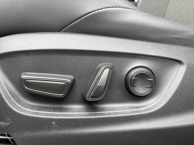 Toyota bZ4X Dynamic 71 kWh **3 FASE /360 CAMERA/ STUURWIELVERWARMING/ DODEHOEK DETECTIE**