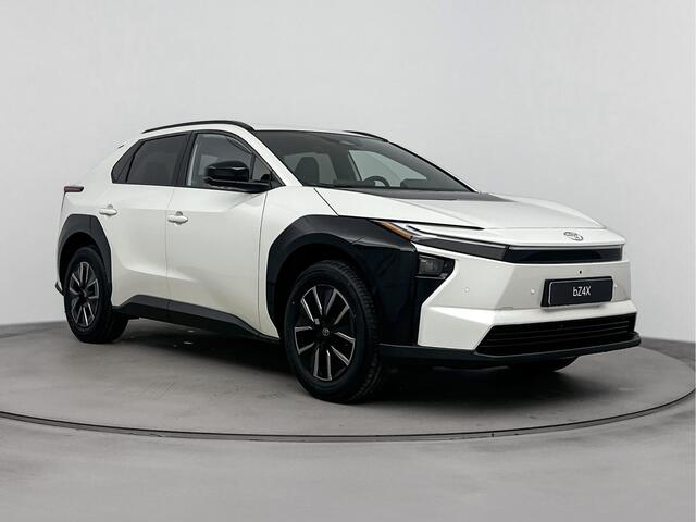Toyota bZ4X Dynamic 73 kWh | Apple Carplay & Android Auto | Parkeercamera | * | Direct leverbaar |