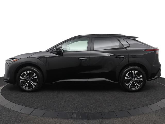 Toyota bZ4X Dynamic 71 kWh | Stoelverwarming | Navigatie | Dode hoek herkenning |