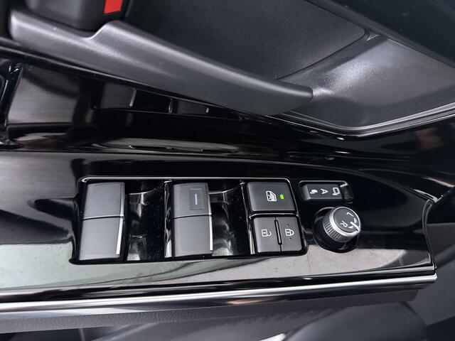 Toyota bZ4X Dynamic 71 kWh | Navigatie | Trekhaak | PDC | BLS |