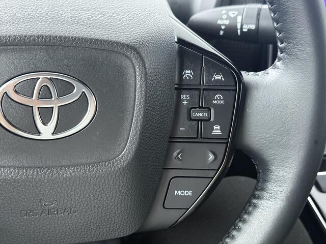 Toyota bZ4X Dynamic 71 kWh | Navigatie | Trekhaak | PDC | BLS |