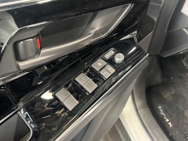 Toyota bZ4X Dynamic 71 kWh | 3 Fase | Warmtepomp | Trekhaak |