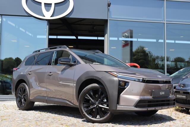Toyota bZ4X Touring Executive AWD 75 kWh, 20 Inch LM, Panoramadak 1500 Kg trekgewicht, Synthetic Leather Black!