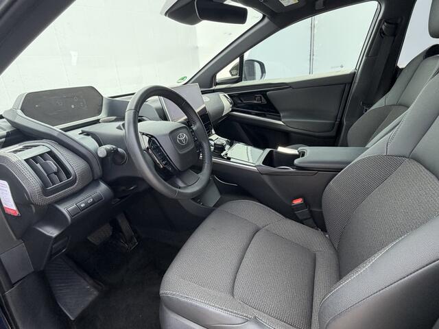 Toyota bZ4X Dynamic 71 kWh SOH 98.5% Pano.dak 1Eig Stuur/Stoelverw. Orig.NL