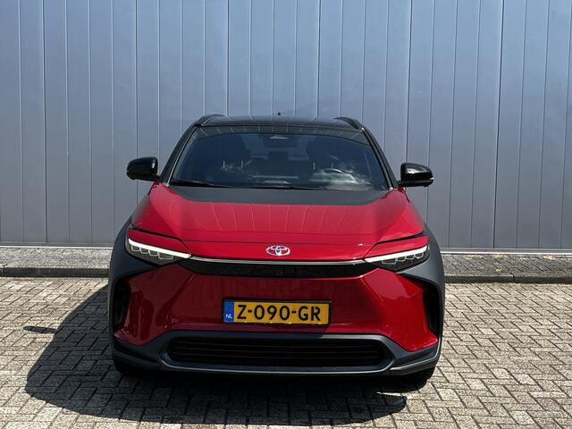 Toyota bZ4X Dynamic 71 kWh 3 fase Pano Dak 360Cam BTW auto Dealer onderhouden DEMO