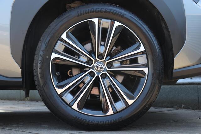 Toyota bZ4X Premium 71 kWh Limited, Bi-Tone, Panodak, 360 Camera, Keyless, BSM!
