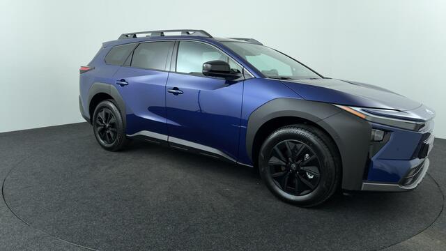 Toyota bZ4X Touring Executive AWD 75 kWh Genoemde prijs is exclusief metallic lak en kosten Rijklaarmaken. Vraag naar de speciale Aktiekorting in de showroom !!