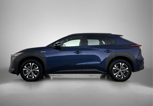 Toyota bZ4X Dynamic 71 kWh | Stoel verwarming | Navigatie | Dode hoek |