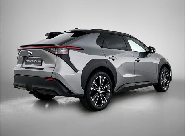 Toyota bZ4X Premium 71 kWh Limited | Panoramadak | Trekhaak afneembaar | JBL | Stoel+stuurverwarming | Dodehoek detectie | Lederen bekleding | Elektrische achterklep | Navigatie | Apple CarPlay/Android Auto |