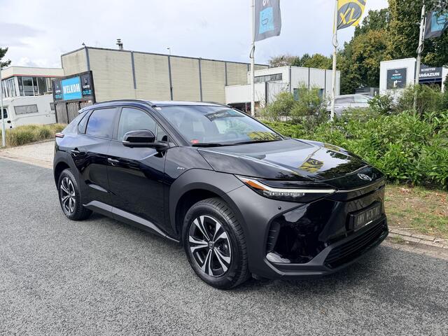Toyota bZ4X Dynamic 71 kWh 204PK LederoACC