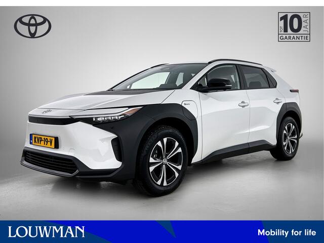 Toyota bZ4X Dynamic 71 kWh | extra Winterbanden met velgen |