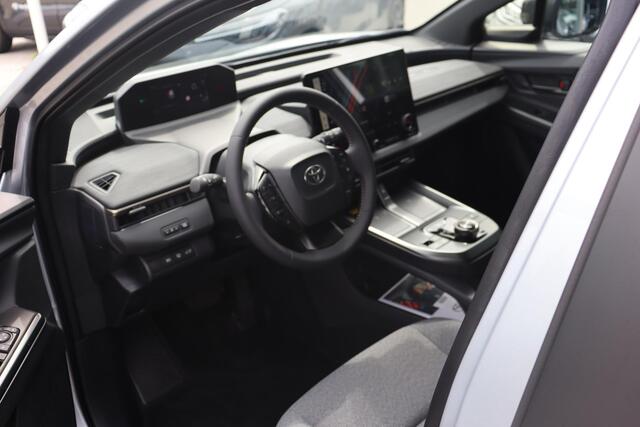 Toyota bZ4X Touring Dynamic limited AWD 75 kWh €3.000 Inruil Voordeel ,Stoel en stuurverwarming!