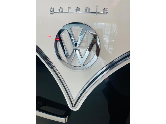 Volkswagen Bedrijfswagens T1 Bulli (koelkast) | inhoud: 3 kratten bier + 10 flessen wijn | vriesvak | groente la | eierhouder koelkast | dubbele flessenbak |