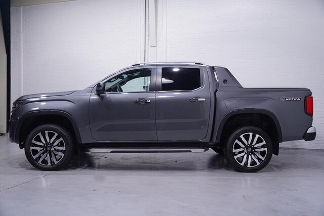 Volkswagen AMAROK 3.0 TDI V6 240 pk Aventura Grijs Kenteken 2-Zits Leder, 360 Camera, Elek. Rolkoffer Laadruimte, 21" LMV, LED Koplampen, Nieuw