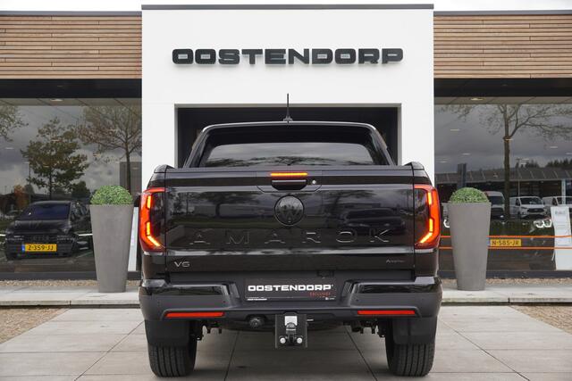 Volkswagen AMAROK 3.0TDI/240pk 4Motion Plus Cab Aventura BLACKSTYLE (2 persoons/ grijs kenteken)|2023|Leer|Trekhaak|360 Camera|Virtual Cockpit|Blindspot|21"Blackstyle|Elektr. Roll Cover|IQ LED|PDC|Harman/Kardon|Cruise+ACC