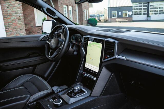 Volkswagen AMAROK 3.0 TDI V6 240PK 4-Motion Aventura IQ LED | Side Steps | Elek Rolkoffer | 2-zits. | Trekhaak |