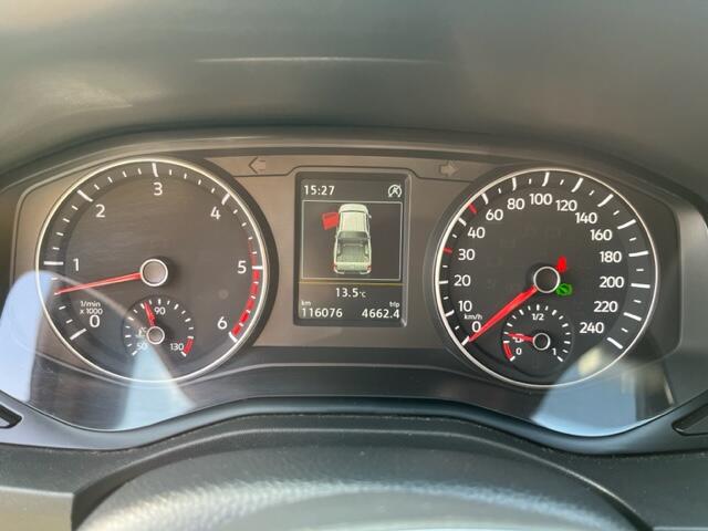Volkswagen AMAROK 3.0 TDI V6 AUT 4Motion 5 PERS VAN BPM VRIJ / AVENTURA FULL OPTIONS 6 MND GAR ¤ 44.690 EXCL Auto in zeer goede staat dealer vonderhouden schade vrij FISCAAL VOORDELIG GRIJS KENTEKEN 5 PERS ZONDER BPM aflever pakket en garantie naar keuze LEDER/ NAVI// C
