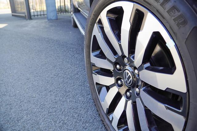 Volkswagen AMAROK 3.0 TDI V6 240 pk Aventura Elek. Rolkoffer Navi, 360 Camera, 21" LMV, IQ LED Koplampen, 2-Zits