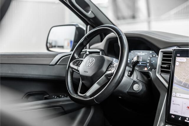 Volkswagen AMAROK 3.0 TDI 4Motion | ACC | Side Assist | 360 Camera | Trekhaak | Harman Kardon | 20'' velgen | Grijs kenteken | CarPlay | Lederen bekleding | Navigatie | Elek stoelen | LED Koplampen | Nieuwe APK