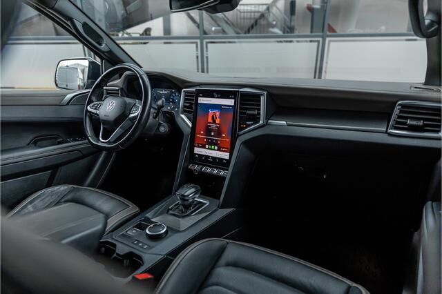 Volkswagen AMAROK 3.0 TDI 4Motion Aventura | ACC | 360 Camera | Harman Kardon | Lederen bekleding | Bi-Xenon | Trekhaak | Blind spot | Navigatie | CarPlay | Dealer onderhouden | Grijs kenteken | Stoelverwarming