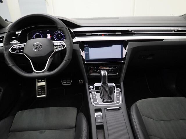 Volkswagen Arteon 1.4 TSIeHybrid 160kW/218PK R-Line Business+ · Panoramadak · Trekhaak · Leder/Alcantara · Garantie tot april 2025