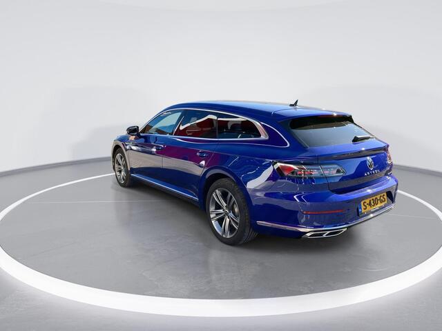 Volkswagen Arteon Shooting Brake 1.4 TSI 218pk DSG eHybrid R-Line Business+ · Camera · Inklap. Trekhaak · Side Assist · Keyless · Parkeerassistent · Elek. Achterklep · Stoelverwarming · 18"Velgen ·