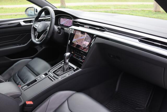 Volkswagen Arteon Shooting Brake 1.4 TSI eHybrid R-Line Pano/IQ.Light/Navi Pro/Keyless/Elek. lederen R Sportstoelen/DCC/ACC/Camera/Virtual Cockpit/Trekhaak wegkl.