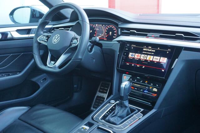 Volkswagen Arteon Shooting Brake 2.0 TSI R-Line Business+ | 2x R-Line | Leder | Panoramadak | ACC | HUD | Virtual Cockpit | Origineel NL |