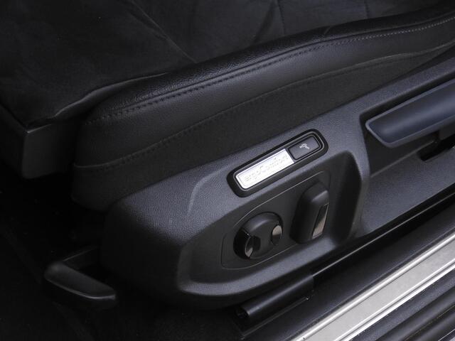 Volkswagen Arteon 1.5TSi ELEGANCE/ PANORAMADAK/ VIRTUAL DASH/ CAMERA