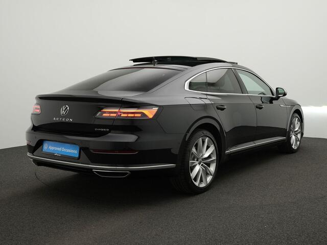 Volkswagen Arteon 1.4 TSI 218 pk DSG eHybrid Elegance | LED Plus | Velgen 'Chennai, 19" | Bekleding, leder 'Nappa' | Panorama dak | Parkeer assistent | Head-up Display | Navigatie 'Discover Pro' | R-Line exterieur
