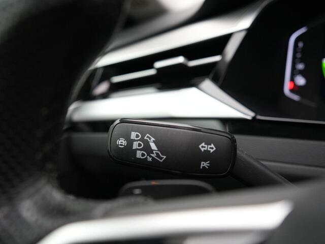 Volkswagen Arteon 1.4 TSI 218 pk DSG eHybrid Elegance | LED Plus | Velgen 'Chennai, 19" | Bekleding, leder 'Nappa' | Panorama dak | Parkeer assistent | Head-up Display | Navigatie 'Discover Pro' | R-Line exterieur
