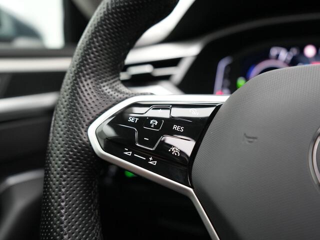 Volkswagen Arteon 1.4 TSI 218 pk DSG eHybrid Elegance | LED Plus | Velgen 'Chennai, 19" | Bekleding, leder 'Nappa' | Panorama dak | Parkeer assistent | Head-up Display | Navigatie 'Discover Pro' | R-Line exterieur